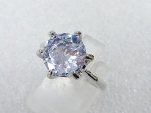 クリスタル　指輪(11号)